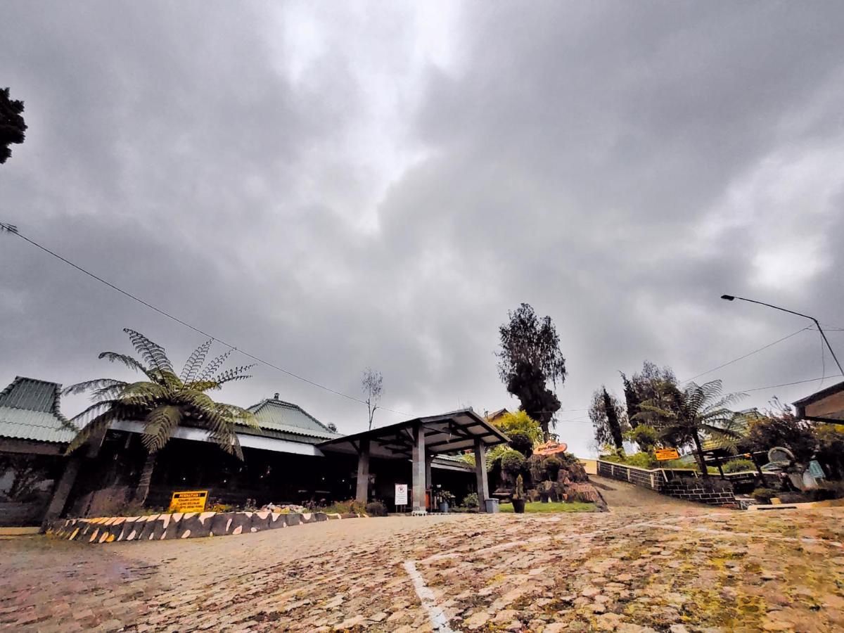 Bromo Permai 1 Hotel Ngoại thất bức ảnh